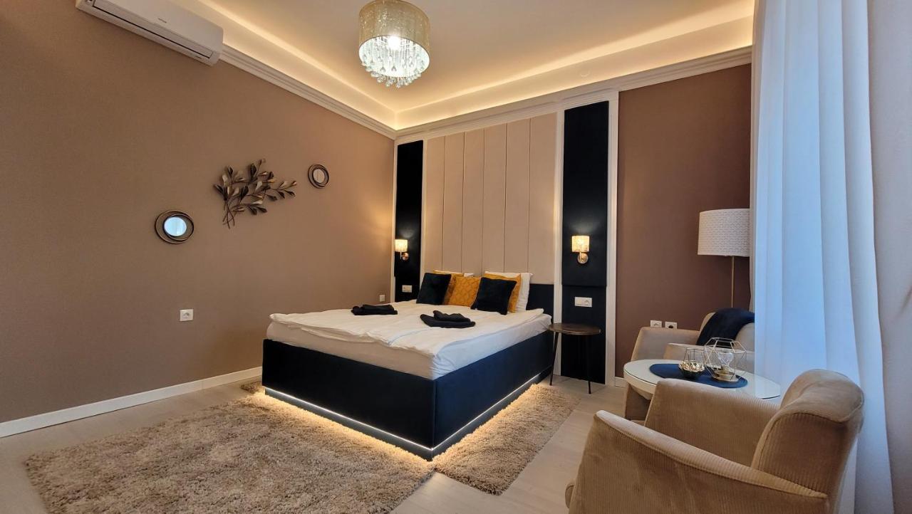 Glamour Apartman Gyula Exterior photo